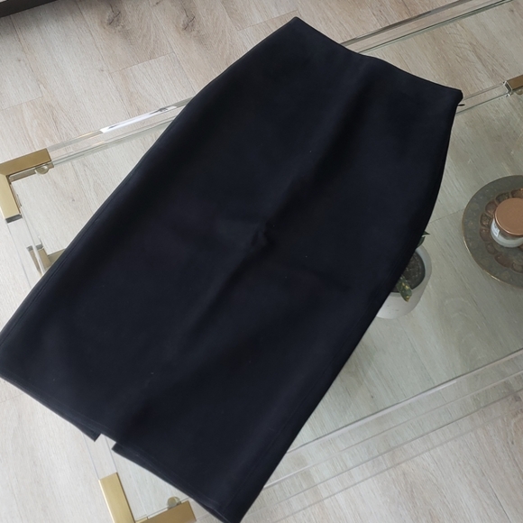 Babaton Suede Pencil Skirt - Picture 4 of 7